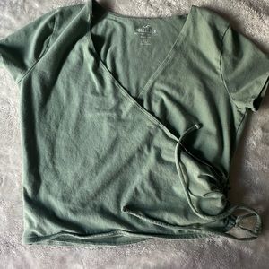Hollister top